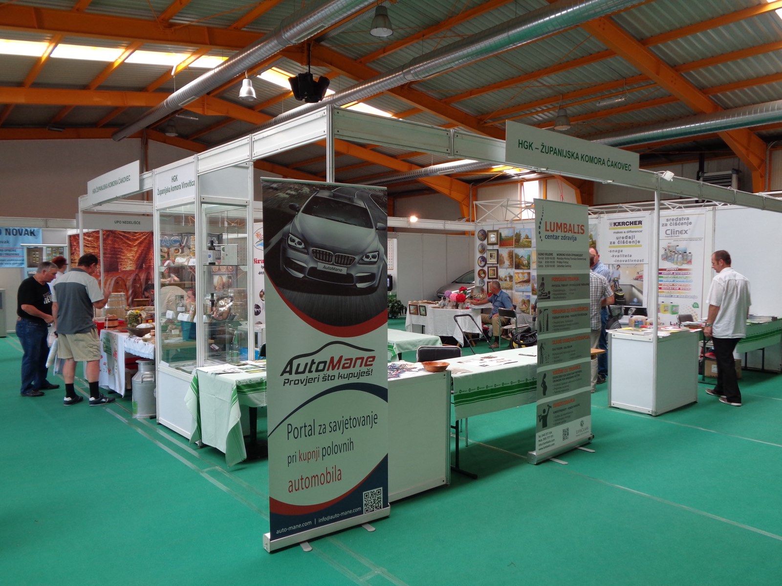 Stand de salon : parapluie, modulaire ou sur mesure ?