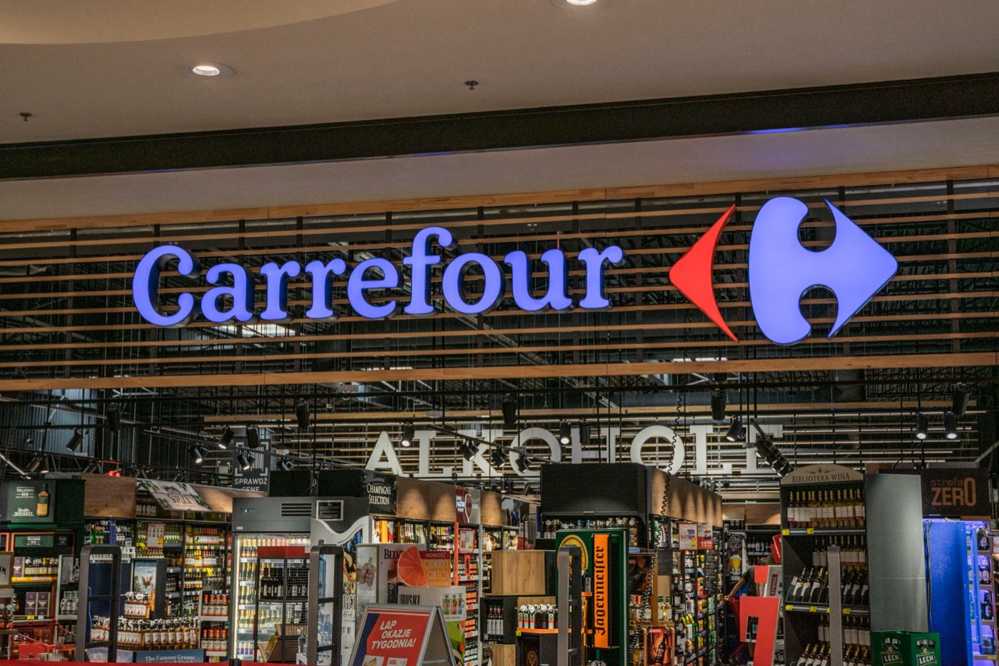 Logo Carrefour : histoire et signification du C