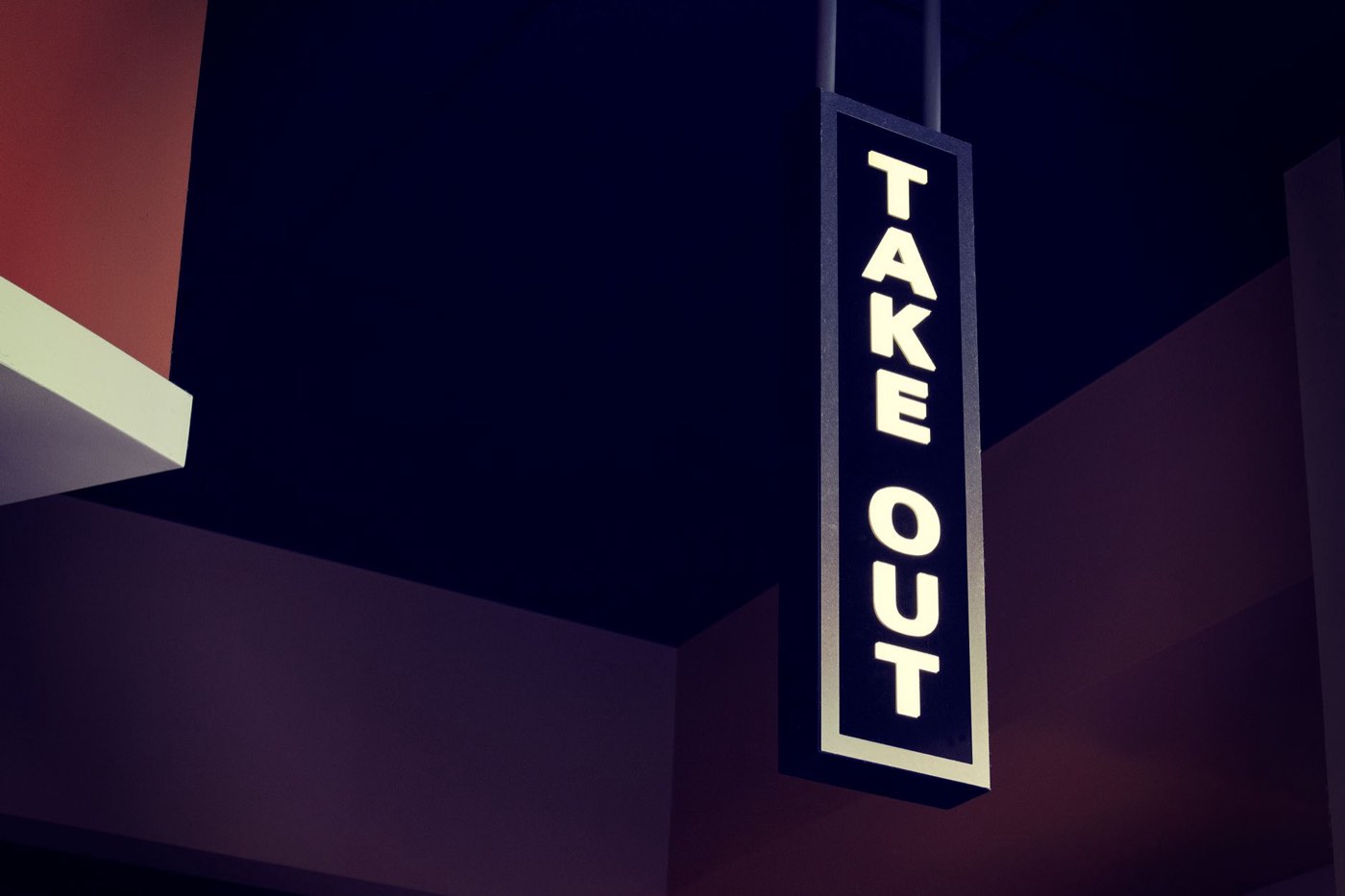 Entretien d'une enseigne lumineuse : guide pratique