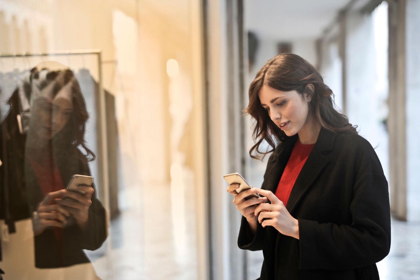 Fiche Google et vitrine : le duo qui fait entrer le client