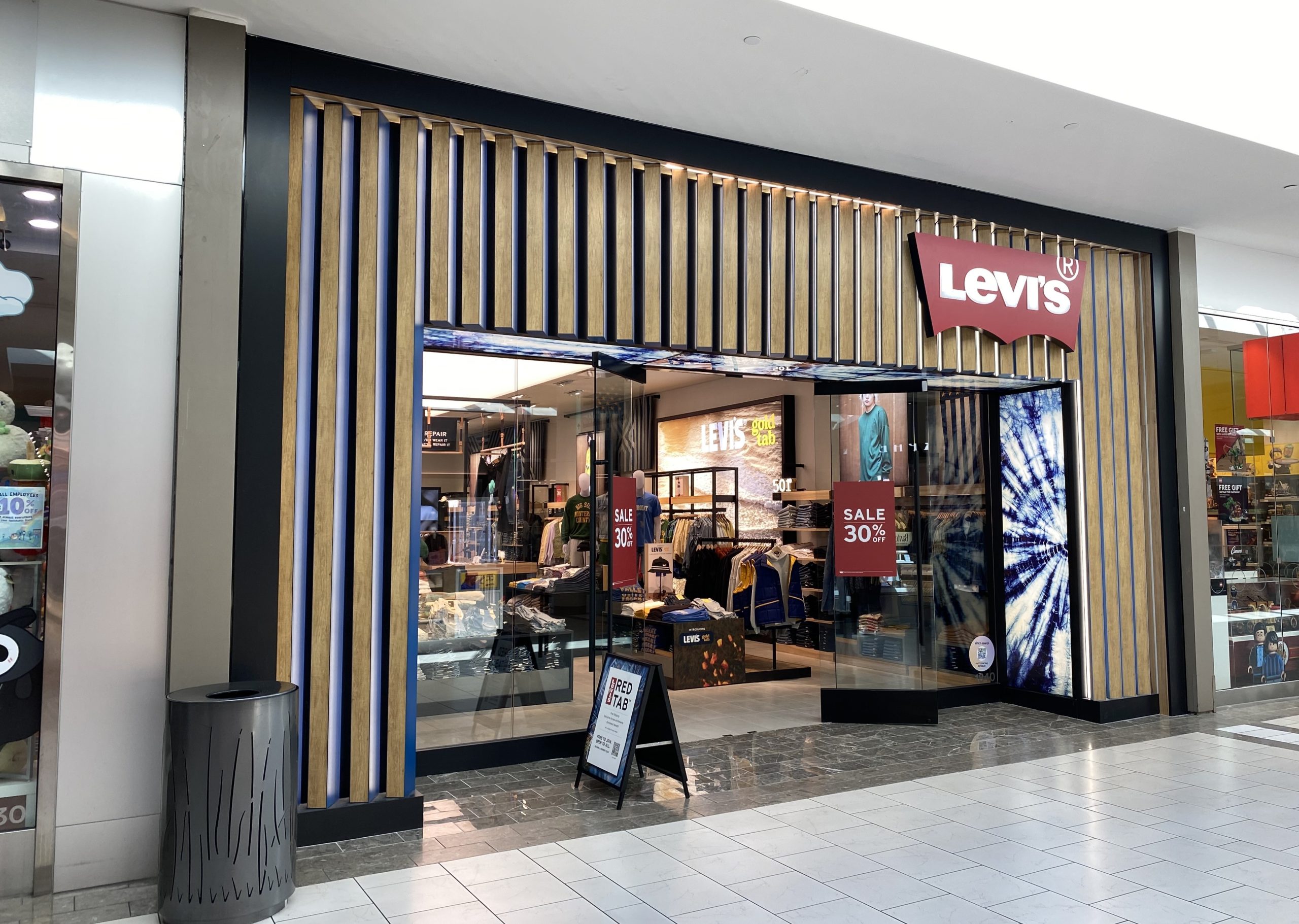 Façade du magasin Levi's du centre commercial Dadeland Mall