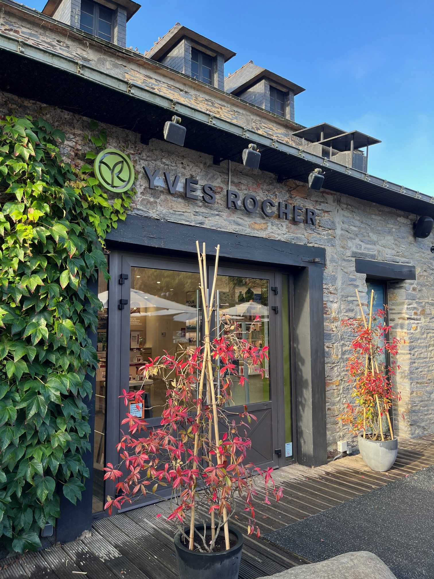 Boutique Yves Rocher à La Gacilly, village breton où la marque a été fondée